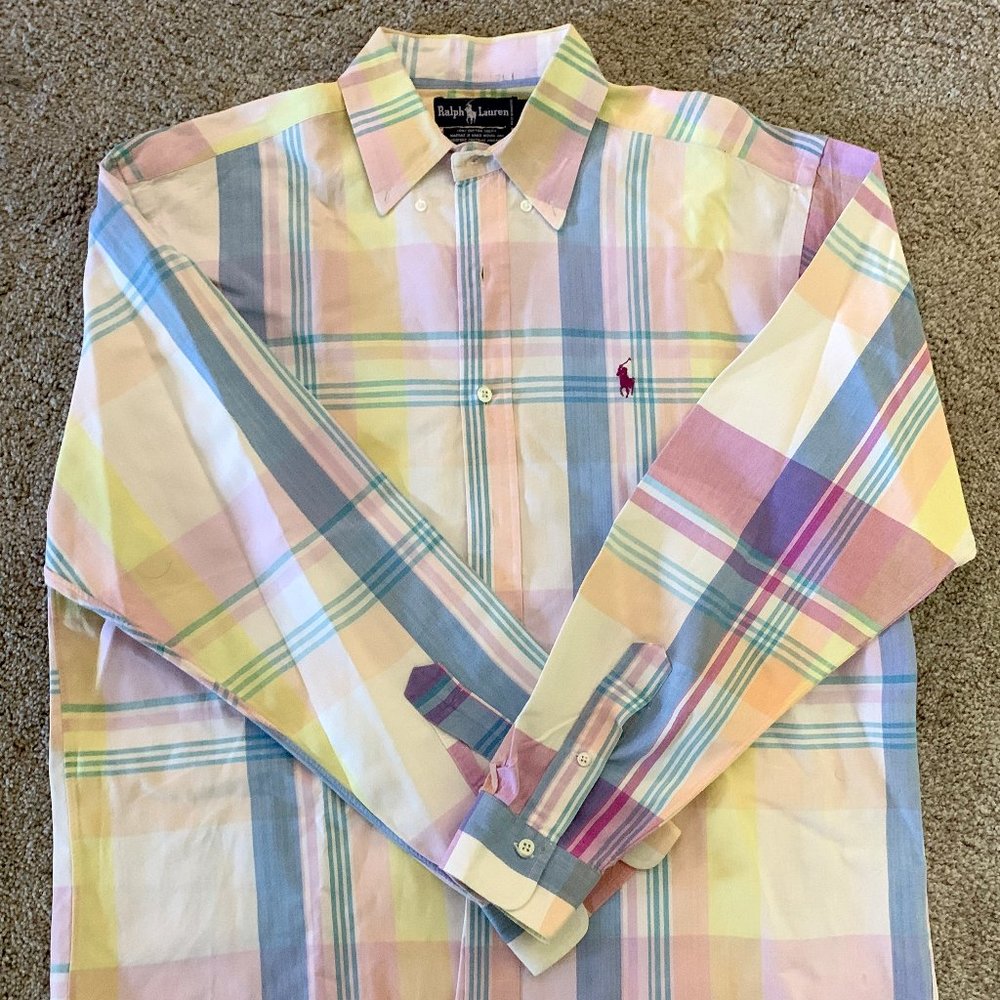 Polo by Ralph Lauren Men's button down shirt- Size Medium